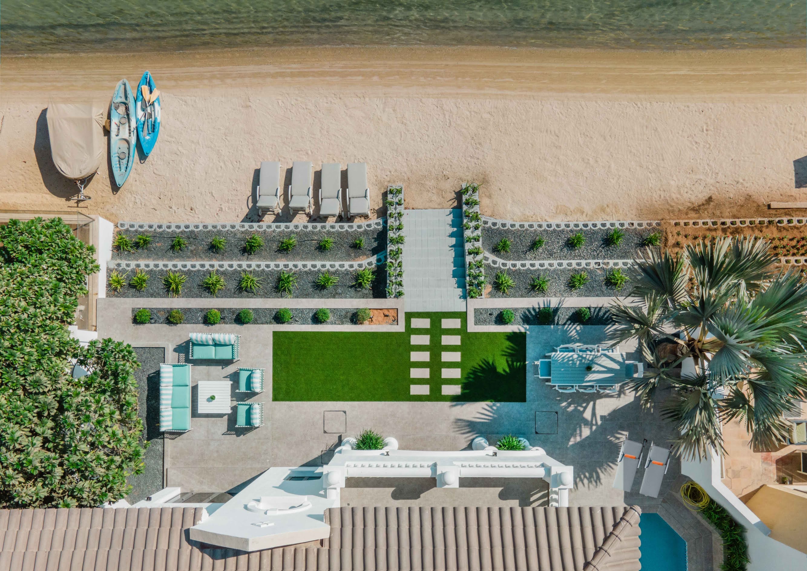 6 Bedroom Villa at the Palm Jumeirah gallery image